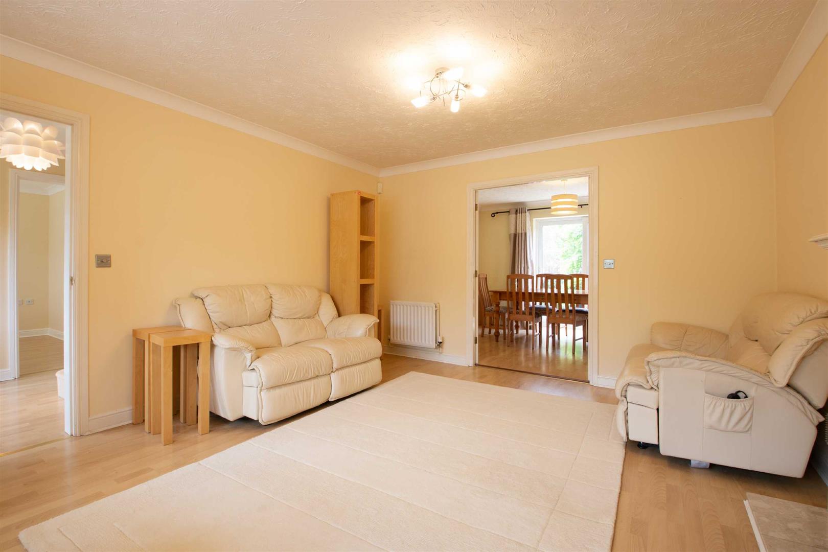 Carisbrooke Way, Kingsmead, Milton Keynes